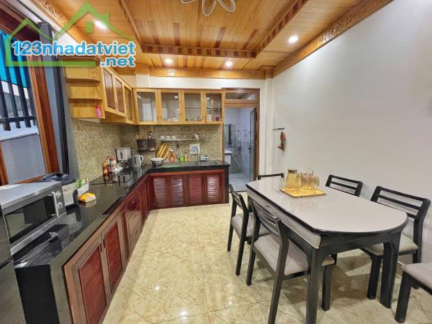 GIẢM GIÁ BÁN GẤP NHÀ 2 MẶT TIỀN TRUNG TÂM ĐÀ LẠT ĐƯỜNG TRIỆU VIỆT VƯƠNG, P4 - 3