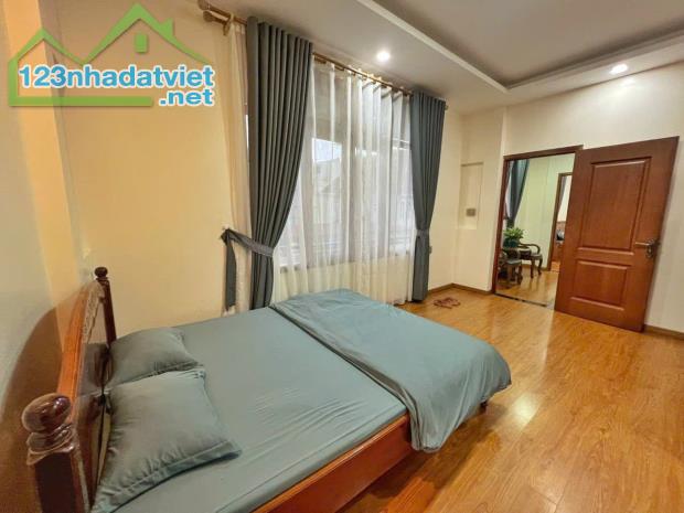 GIẢM GIÁ BÁN GẤP NHÀ 2 MẶT TIỀN TRUNG TÂM ĐÀ LẠT ĐƯỜNG TRIỆU VIỆT VƯƠNG, P4 - 2