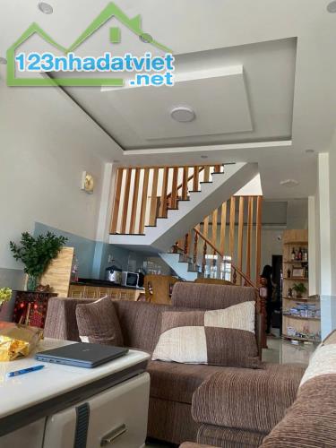 Cần Bán Gấp Căn Nhà Phường 9, Đà Lạt giá 3.05 tỷ