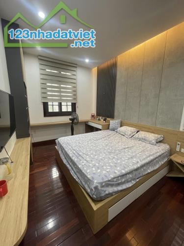 BÁN NHÀ NGUYỄN TRÃI THANH XUÂN, GẦN PHỐ MẶT TIỀN RỘNG, 60M2 MẶT TIỀN 6M, NHỈNH 11 TỶ