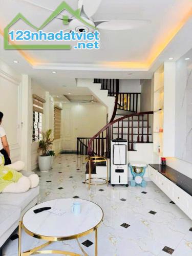 BÁN NHÀ PHƯƠNG CANH – 42M2, 5 TẦNG – NGÕ THÔNG, Ô TÔ – KD, SẦM UẤT – TỪ LIÊM, 8.5 TỶ