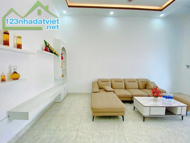 💥Nhà TC 4,42*30m,Đường A12,Phạm Ngũ lão,nhiều lô bên trong - 3