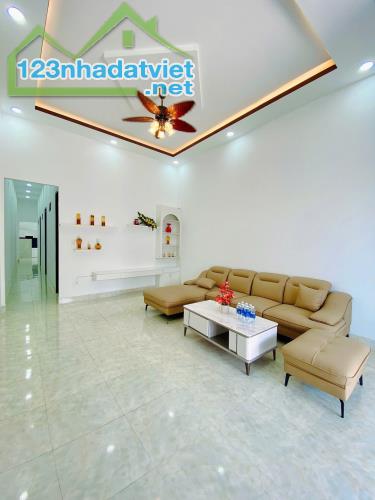 💥Nhà TC 4,42*30m,Đường A12,Phạm Ngũ lão,nhiều lô bên trong - 1