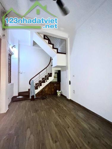 LÔ GÓC KIM MÃ 2 MẶT NGÕ ÔTÔ  KINH DOANH ĐỈNH GIÁ 13 TỶ MẶT TIỀN 9M - 1