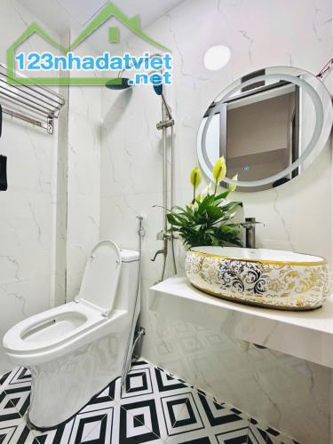 Hiếm có khó tìm Bán gấp nhà riêng 3,6 tỷ, 18m2 4 tầng ở Nguyên Khiết, Phúc Tân, Hoàn Kiếm - 2