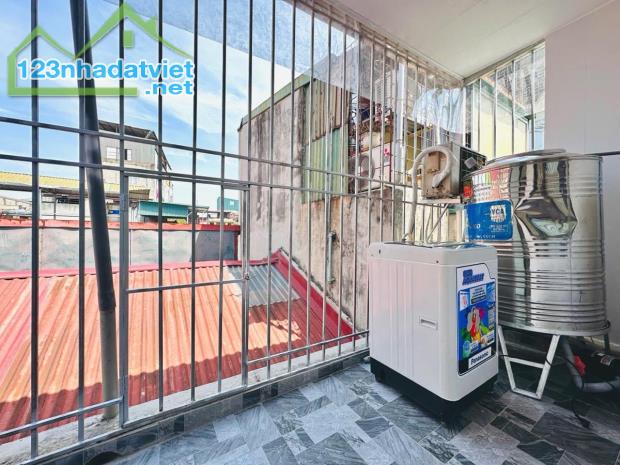 Hiếm có khó tìm Bán gấp nhà riêng 3,6 tỷ, 18m2 4 tầng ở Nguyên Khiết, Phúc Tân, Hoàn Kiếm