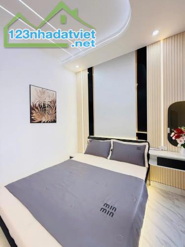 MINI HOUSE CÓ PN DƯỚI TRỆT SIÊU ĐẸP THỐNG NHẤT - 1
