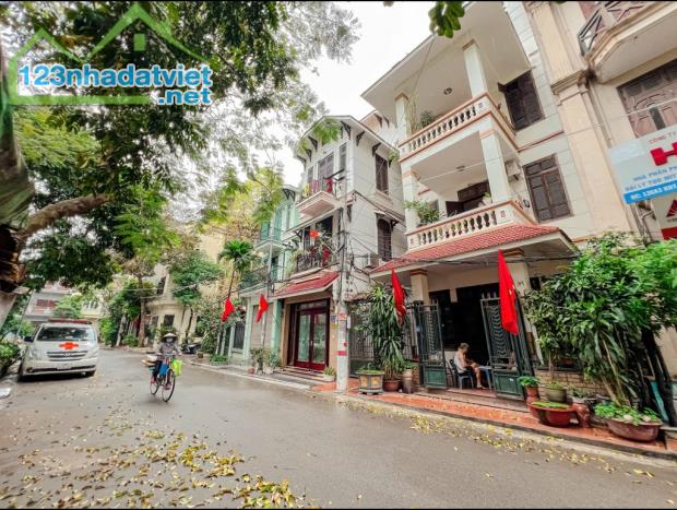 Bán nhà Phân Lô-KĐT Đại Kim-Nguyễn Cảnh Dị-79/97m2, xây 4 tầng,lô góc. Giá tốt - 2