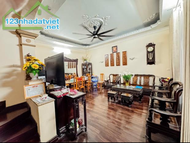 Bán nhà Phân Lô-KĐT Đại Kim-Nguyễn Cảnh Dị-79/97m2, xây 4 tầng,lô góc. Giá tốt