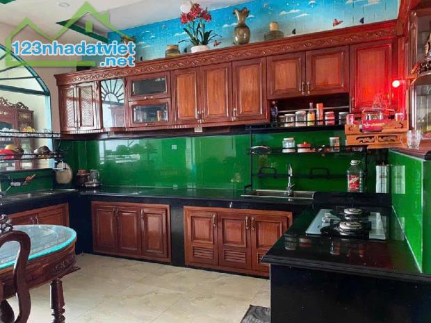 Bán gấp mặt tiền kinh doanh 3 tầng  Nguyễn Ảnh Thủ - Q12- 110m2 (4.5x28m) – Giá 15.6 Tỷ