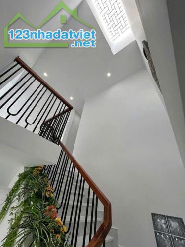 Cần bán nhà tại trung tâm Hóc Môn 6mx21m giá chỉ 820 triệu - 2