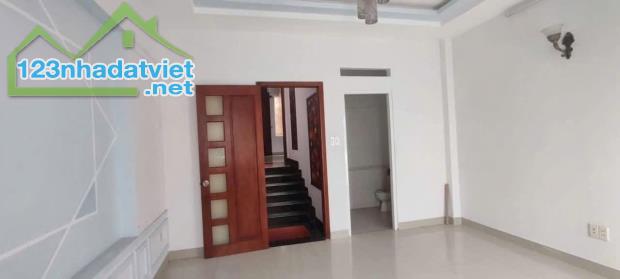 MẶT TIỀN KINH DOANH 5 TẦNG-ĐƯỜNG NHỰA 12M-NGAY EMART PHAN HUY ÍCH - 1