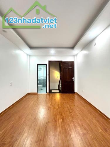 NHÀ MỚI KÍNH KOONG- TRUNG TÂM XUÂN ĐỈNH - 5 TẦNG- 33M- GIÁ 7.5 TỶ - 2