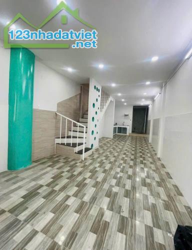 Cần Tiền dưỡng Già Cần Bán nhanh Căn nhà Nguyễn Thị Huê 56m2 Sổ hồng Riêng 690 triệu - 1