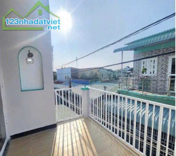Cần Tiền dưỡng Già Cần Bán nhanh Căn nhà Nguyễn Thị Huê 56m2 Sổ hồng Riêng 690 triệu - 2