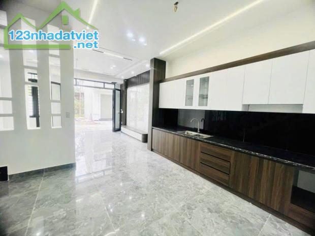 ❌ chú Nam bán gấp căn 1 trệt 2 lầu 62m2 sổ hồng riêng 780tr ở Tân Xuân Hóc Môn - 1