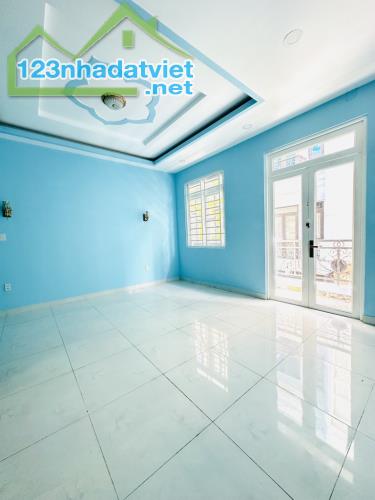 Khu phân lô, 4 tầng, 5 x 10, giá 5.X tỷ, hẻm ô tô - 3