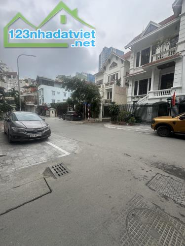BÁN NHÀ MẶT PHÓ LẠC LONG QUÂN, TÂY HỒ. 130M2 4 TẦNG MT 5M GIÁ 46 TỶ- KINH DOANH SẦM UẤT -