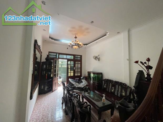 Cho thuê nhà nguyên căn Phố Minh Khai 3 tầng x 60m2, 4 ngủ, KD online kết hợp ở gđ, 15 - 4