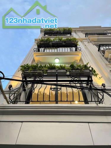 Bán nhà Nguyễn Văn Cừ 38m2, 5 tầng, lô góc 2 thoáng, ô tô vào nhà - giá nhỉnh 8 tỷ - 2