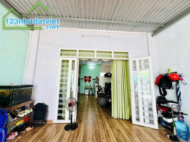 Hàng hiếm ,Giá Tốt Chủ Cầnnhanh căn nhà ở Trần  Văn Mười Xuân thới Thượng 126m2 645 triệu - 4