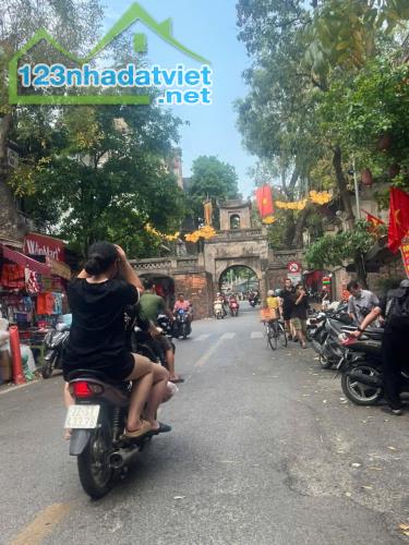MẶT PHỐ HÀNG CHIẾU HOÀN KIẾM, VỊ TRÍ VIP ĐẸP HIẾM KINH DOANH ĐỈNH. DT 124M2 GIÁ 78.9 TỶ
