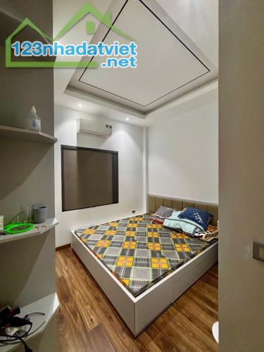 Nhà đẹp nội thất xịn ô tô vào nhà ngõ Phố Lý Sơn Thượng Thanh DT 48m2 . Giá 12.5 tỷ