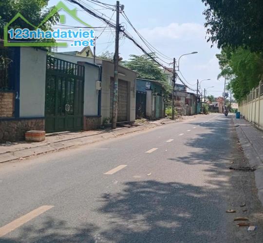 Đất mặt tiền đường 6 Long Trường 11,3 tỷ/200m2