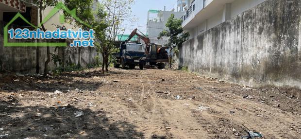 Đất mặt tiền đường 6 Long Trường 11,3 tỷ/200m2 - 2