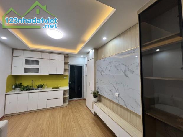 Nhanh không mất - Tập thể phố 8/3 80m2 2 tầng 3 ngủ, 2wc, full nội thất, sổ đỏ riêng
