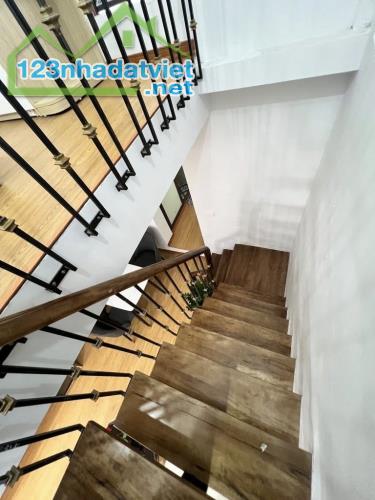 Nhanh không mất - Tập thể phố 8/3 80m2 2 tầng 3 ngủ, 2wc, full nội thất, sổ đỏ riêng - 3