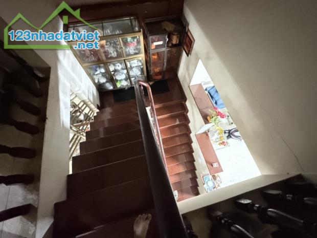 Bán nhà 2 tầng, 137m², 5PN, 5WC, Q.9, 7.95 tỷ, sổ hồng - 4