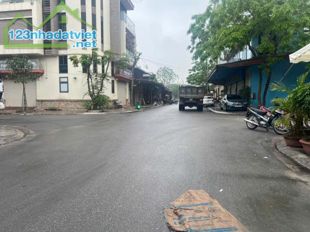 Đất nền tại Bảo Long New City, Hương Mạc, Từ Sơn, Bắc Ninh đang có giá 4,1 tỷ. Diện tích - 1