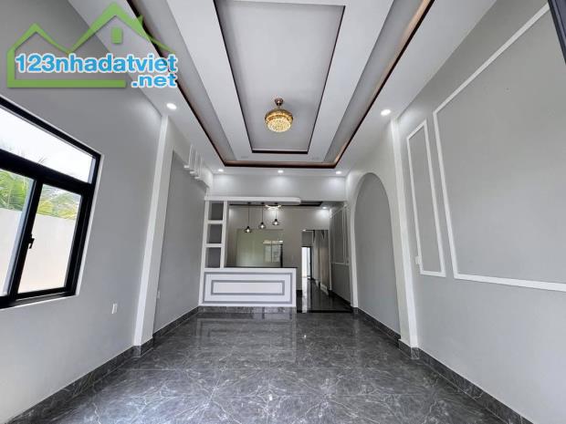 Gấp gấp anh chị ơi – chú em kẹt tiền, nhờ bán gấp căn nhà đẹp như mơ ở Nguyễn Ảnh Thủ Hóc - 2