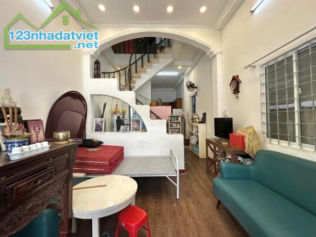 Chính Chủ Hẻm Xe Hơi ,DT 43M2 Ngang 4,3M -  Hồ Biểu Chánh - PN