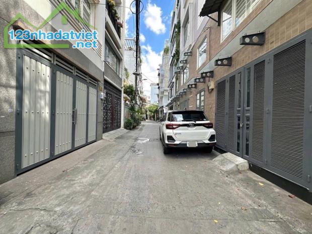 Chính Chủ Hẻm Xe Hơi ,DT 43M2 Ngang 4,3M -  Hồ Biểu Chánh - PN - 4