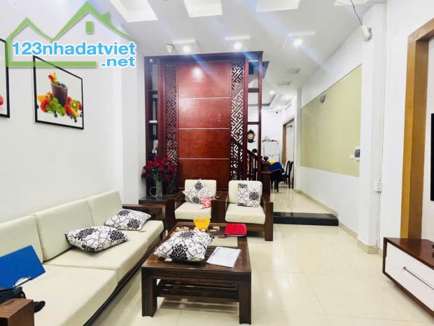 Bán Nhà 5 Tầng, 33.4m2, Tây Tựu, Bắc Từ Liêm, Hà Nội, ô tô đỗ không hết chỗ!