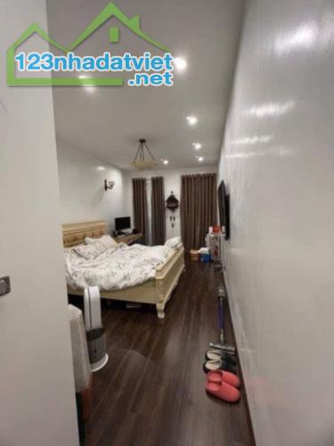 BÁN NHÀ PHỐ HÀO NAM _ KINH DANH ĐỈNH _ DIỆN TÍCH KHỦNG 75M - 3