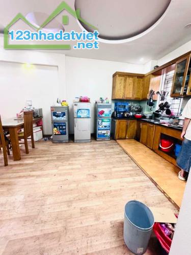Bán nhà Phạm Văn Đồng dân xây chắc chắn 4 tầng 45m, ô tô, kinh doanh bất chấp, giá 13 tỷ - 3