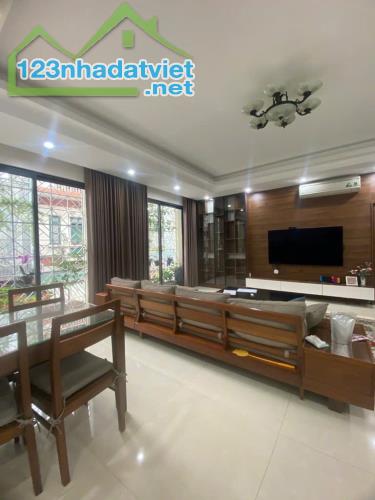Nhà 5 tầng thang máy phố Võ Chí Công, Tây Hồ, ô tô qua nhà, 42m, mặt tiền gần 5m, 11 tỷ - 1