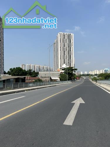 BÁN ĐẤT HIẾM: GẦN NÚT GIAO AN PHÚ – NGAY CAO TỐC, MAI CHÍ THỌ   Mặt Tiền Song Hành Ôtô