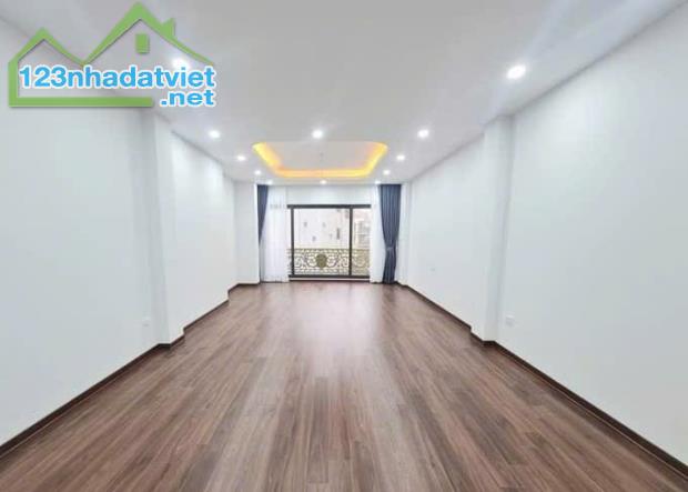 Bán gấp Liên Mạc chỉ 4,55 tỷ, 36,2m2 -5T-4PN, ngõ thoáng, sát phố. - 2