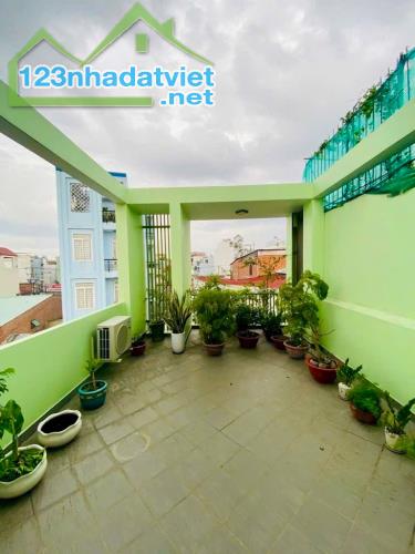 NHÀ ĐẸP 3 TẦNG-4.2Mx24M-20M RA MẶT TIỀN NGAY CHỢ PHẠM VĂN BẠCH - 5