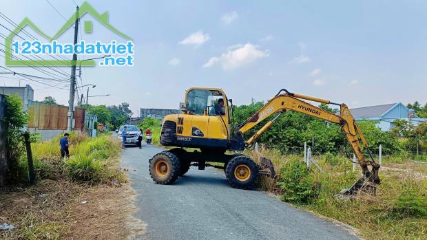 Bán Gấp Đất Tại TP Bến Cát 250m2 Vị Trí Đẹp 600tr