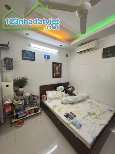 Bán nhà chợ Phạm Văn Hai, Tân Bình, gần Lăng Cha Cả, 4x12.9, 6 tầng, 14 tỷ. - 2