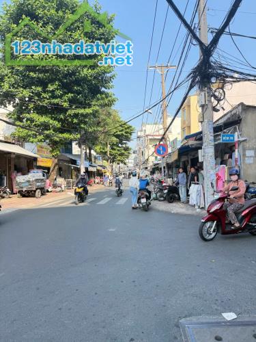 Nhà 2 Tầng Xe Hơi Tới Cửa – Gần Chợ, Giá Tốt Quận Tân Phú - 2