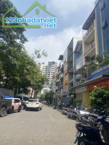 Bán nhà Trung Kính, mặt tiền rộng, ngõ ô tô, thiết kế thang máy, 58m2, nhỉnh 17 tỷ