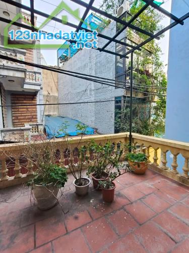 NHÀ ĐẸP DÂN XÂY, Ô TÔ VÀO, 4PN, 4WC, 68M2, 10,5 TỶ TẠI THÚY LĨNH , HOÀNG MAI , HÀ NỘI . - 4