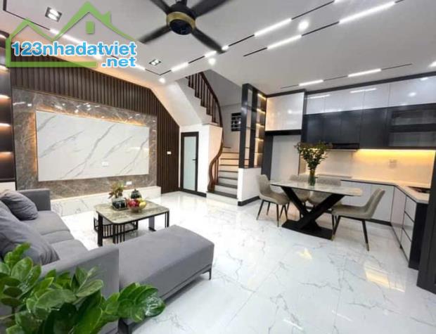 Duy nhất 1 căn 4,35 tỷ - 35m2 - 5T, ngõ nông sát phố Liên Mạc ỏ ngay. - 3