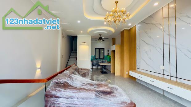 Bán nhà 1T2L 182m2 Khu TT hành chính mới TP Biên Hòa Đồng Nai chỉ 4,5 tỷ